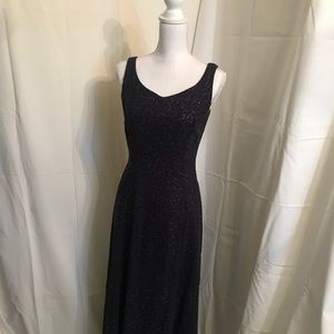 FORMAL GOWN BLACK JEWELED SIZE 6